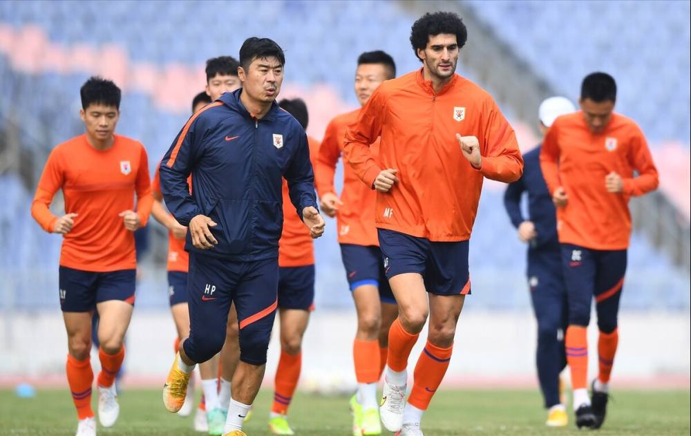 PG游戏-赛地聚焦：欧联赛后热度飙升，山东男篮回应争议，悬念犹存，身体对抗强度拉满的简单介绍