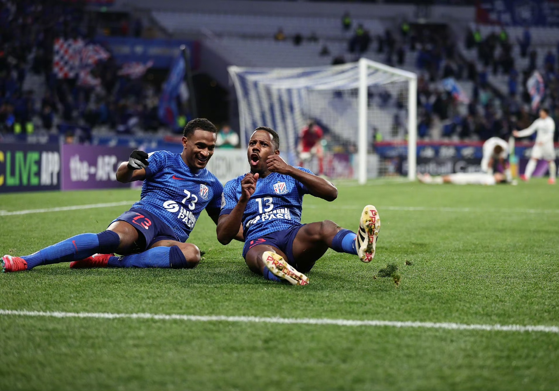 PG游戏- 窗口期亚冠焦点战；尤文图斯豪取连胜；气氛紧张；细节决定成败