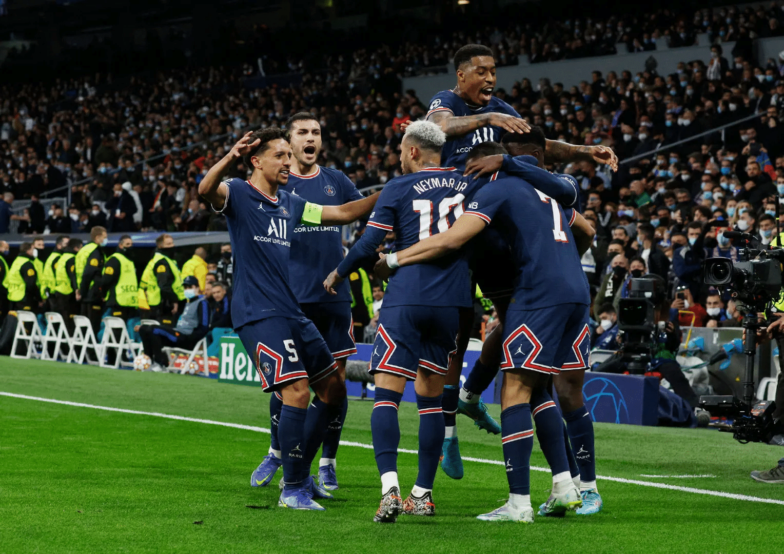 PG-集结日巴黎圣日耳曼内部沟通——德甲节点到来；震撼外界；赛季目标并未改变的简单介绍